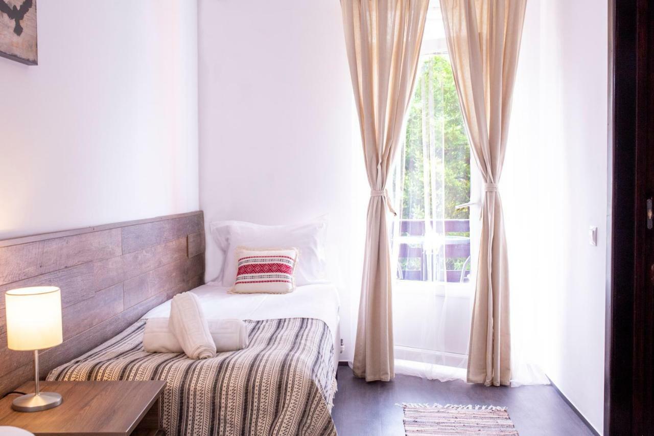 Hotel Floare De Colt Mînăstirea Humorului 外观 照片